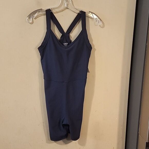 Old navy active one piece size 8 NWT - Picture 1 of 7